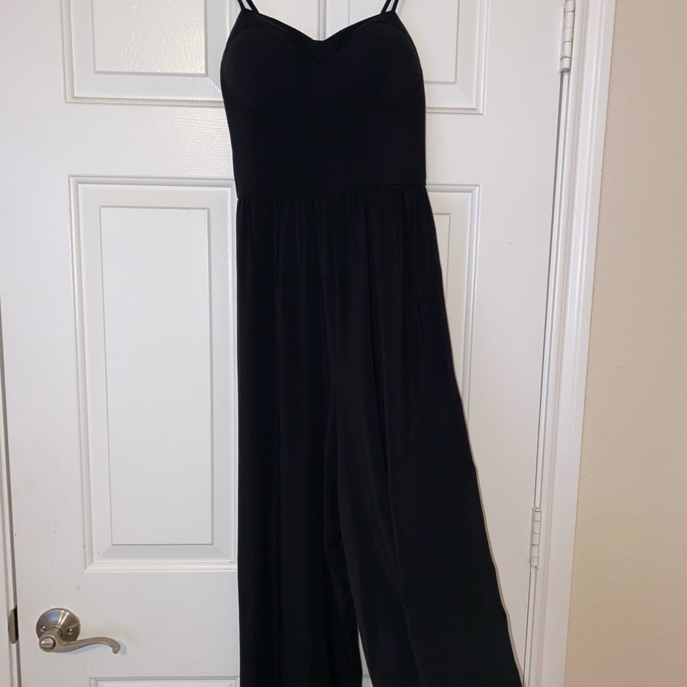 Jumpsuit black flowy